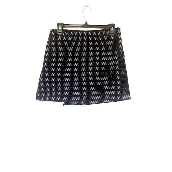 Elizabeth and James Daniella Needle Stack Wrap Front Flax Blend Mini Skirt Size - Picture 4 of 7